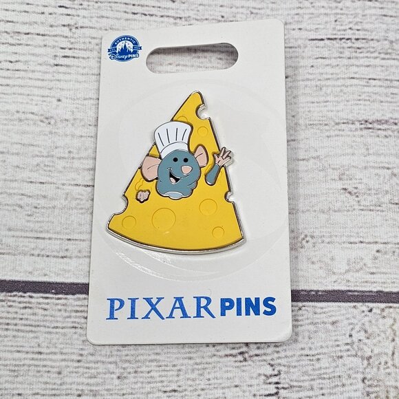NEW! Disney 2024 Ratatouille Remy In Cheese OE Pin - Picture 1 of 2